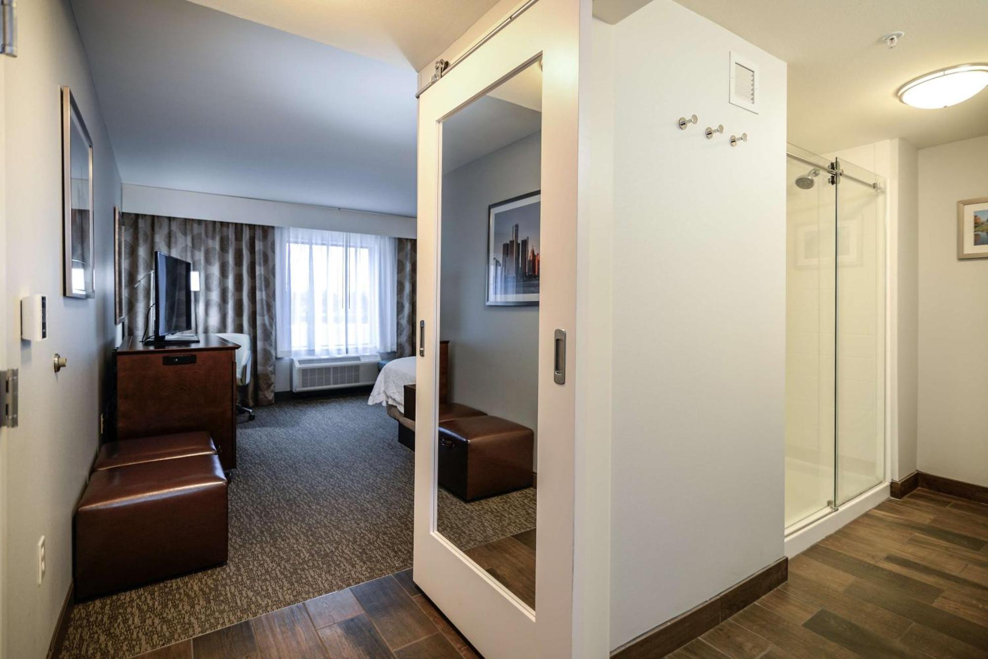 Hampton Inn Brighton Mi Экстерьер фото