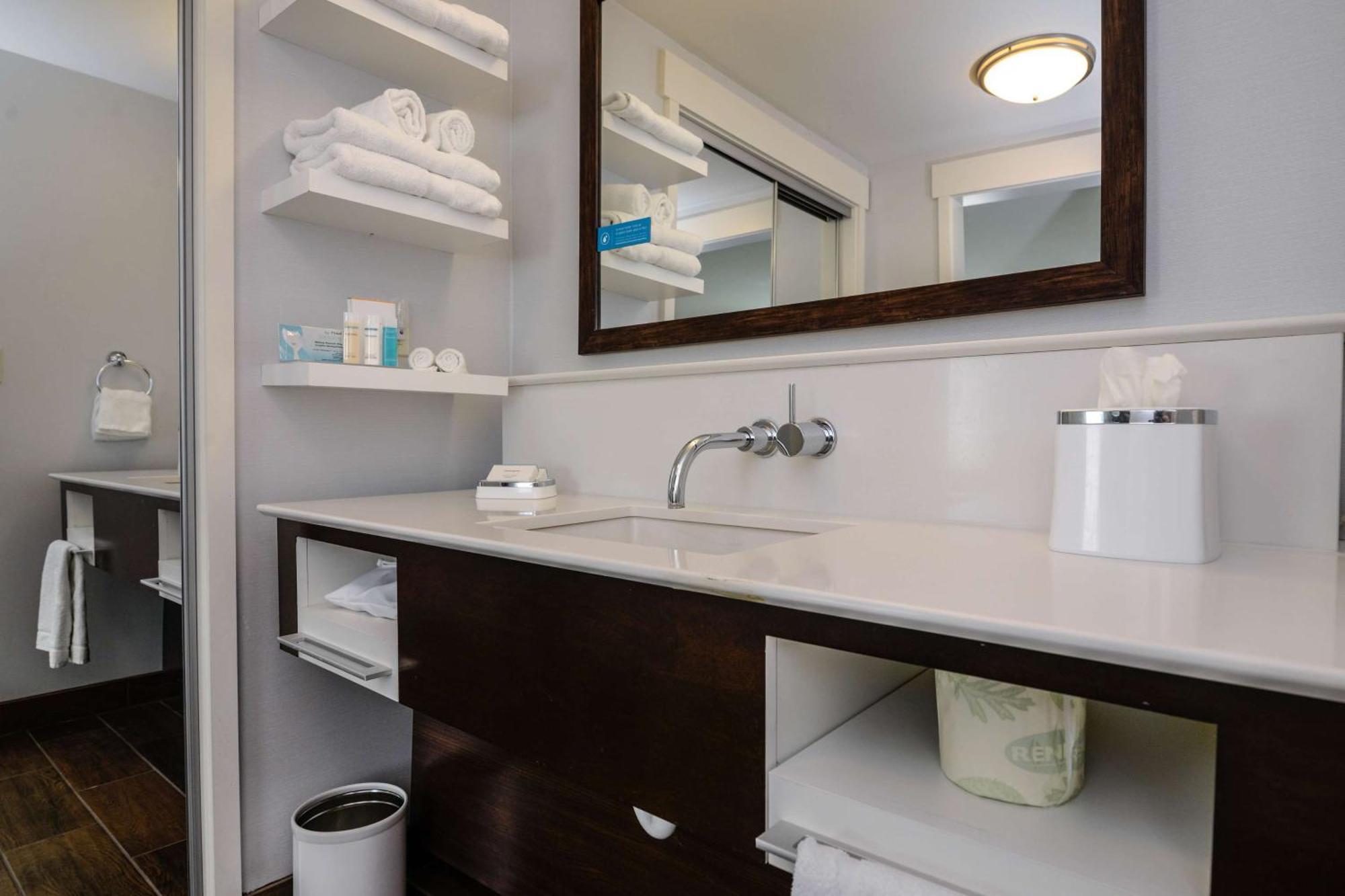 Hampton Inn Brighton Mi Экстерьер фото
