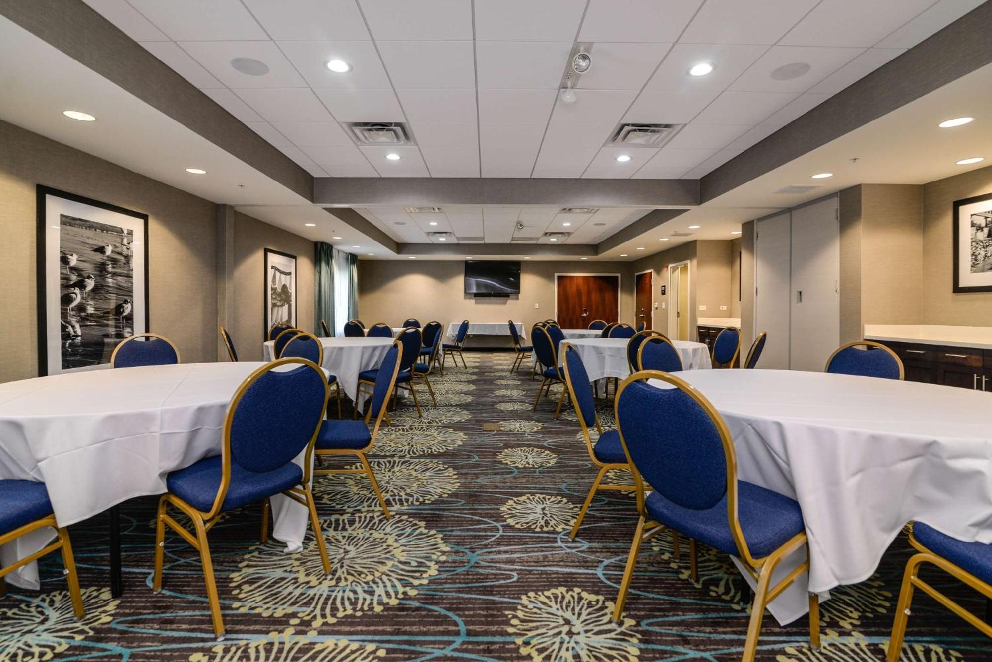 Hampton Inn Brighton Mi Экстерьер фото