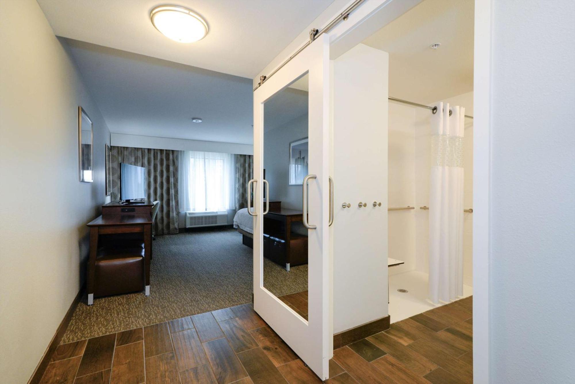 Hampton Inn Brighton Mi Экстерьер фото