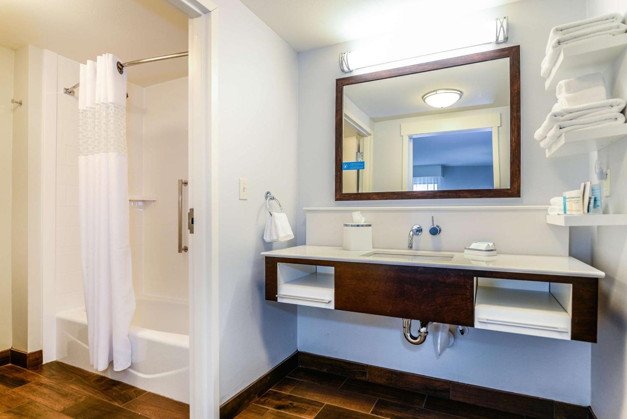 Hampton Inn Brighton Mi Экстерьер фото