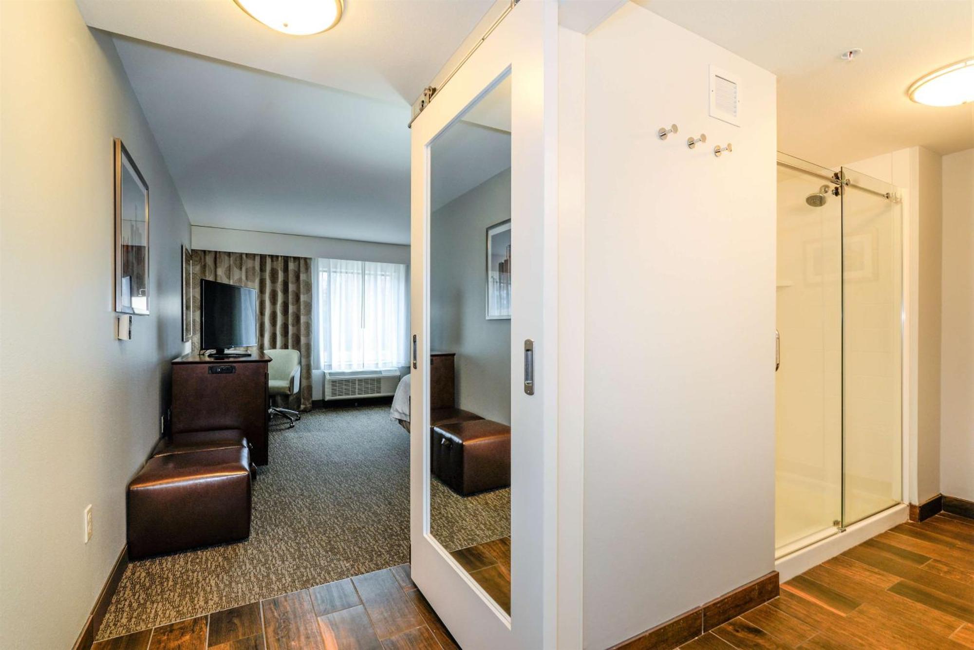 Hampton Inn Brighton Mi Экстерьер фото