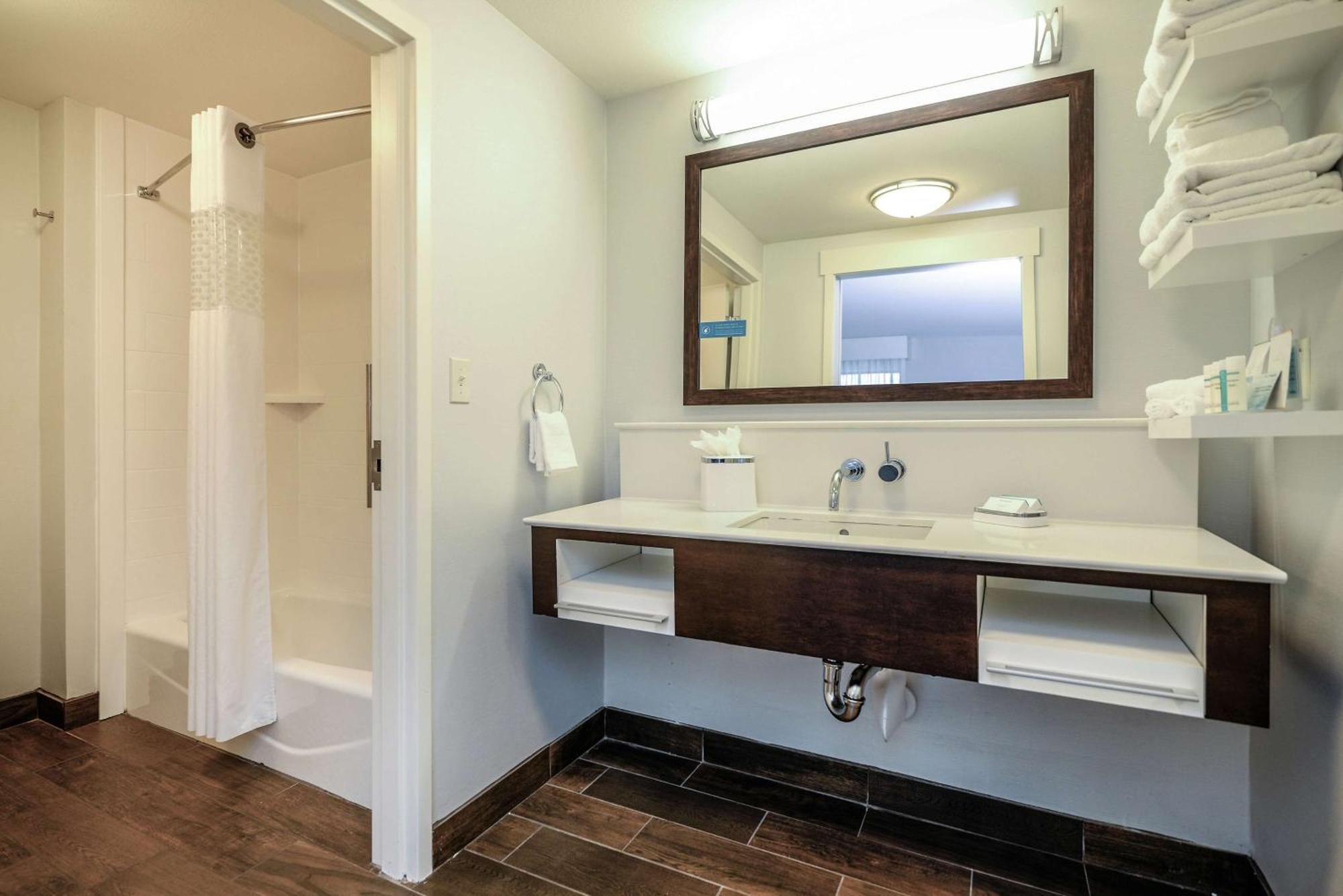 Hampton Inn Brighton Mi Экстерьер фото