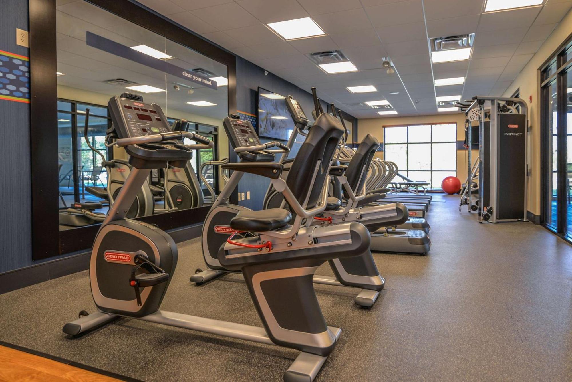 Hampton Inn Brighton Mi Экстерьер фото
