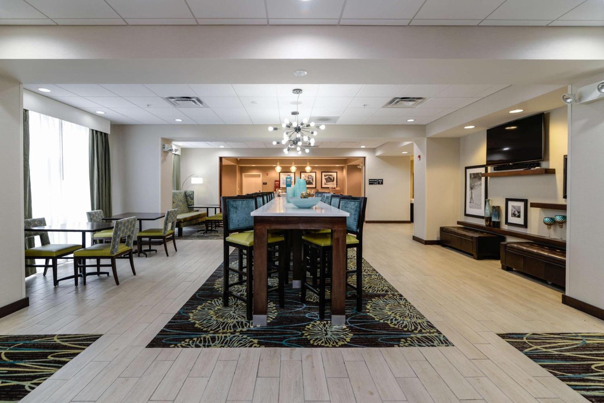 Hampton Inn Brighton Mi Экстерьер фото
