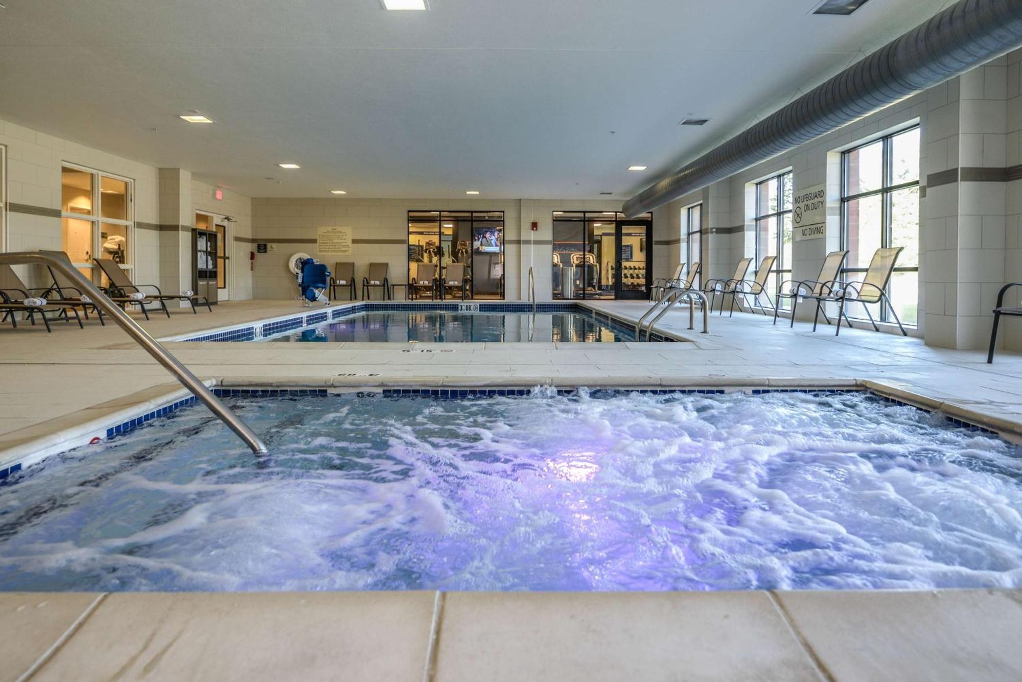 Hampton Inn Brighton Mi Экстерьер фото
